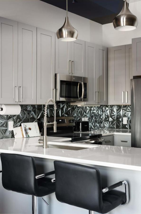 Frontdesk Modern 1 Bedroom Apt With Rooftop Lounge Saint Louis Buitenkant foto